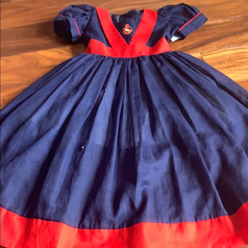 Boutique size 4 VVGUC